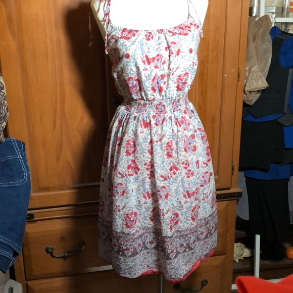 American Eagle Outfitters Dresses & Skirts - EUC AMERICAN EAGLE OUTFITTERS TIE STRAP SUNDRESS🌞
